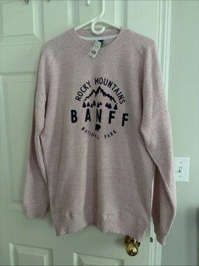 BNWT Banff National Park Sweater size L